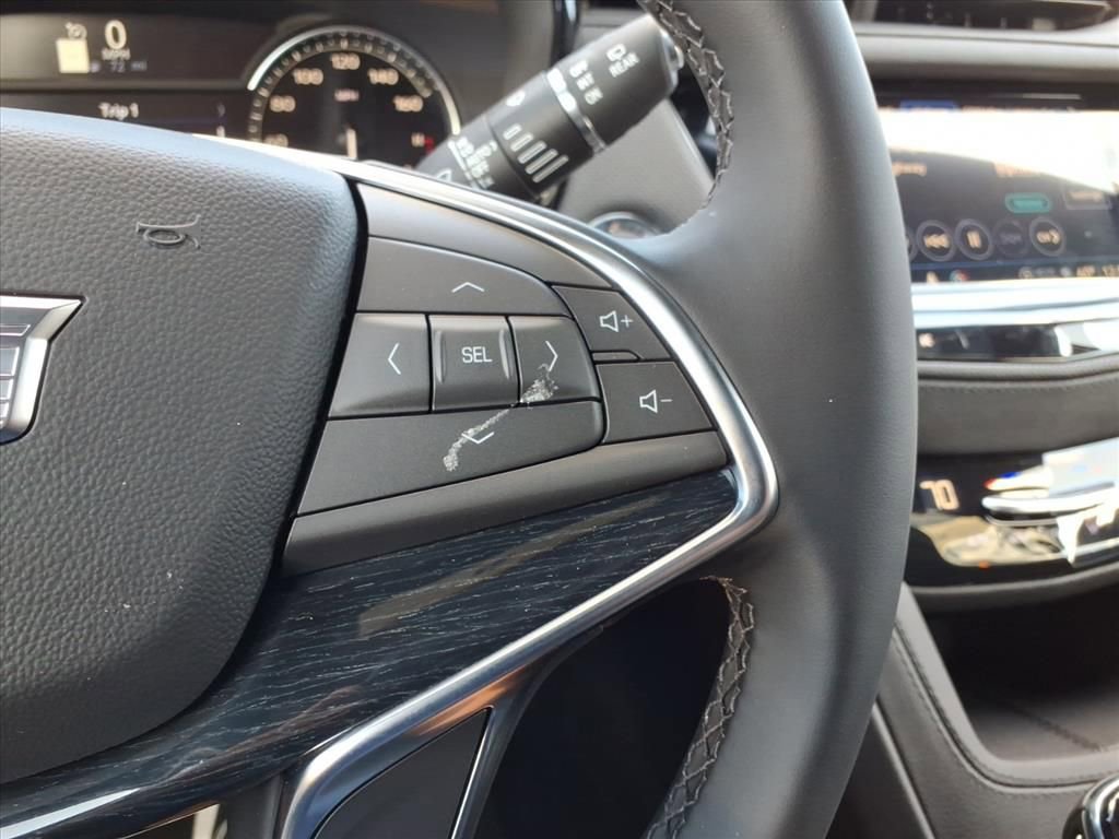 Thumbnail: 2025 Cadillac XT5 - 23