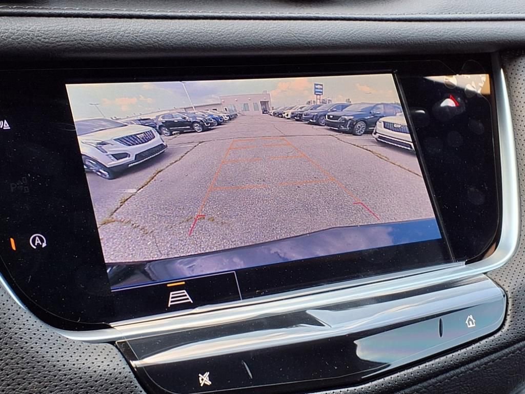 Thumbnail: 2025 Cadillac XT5 - 18