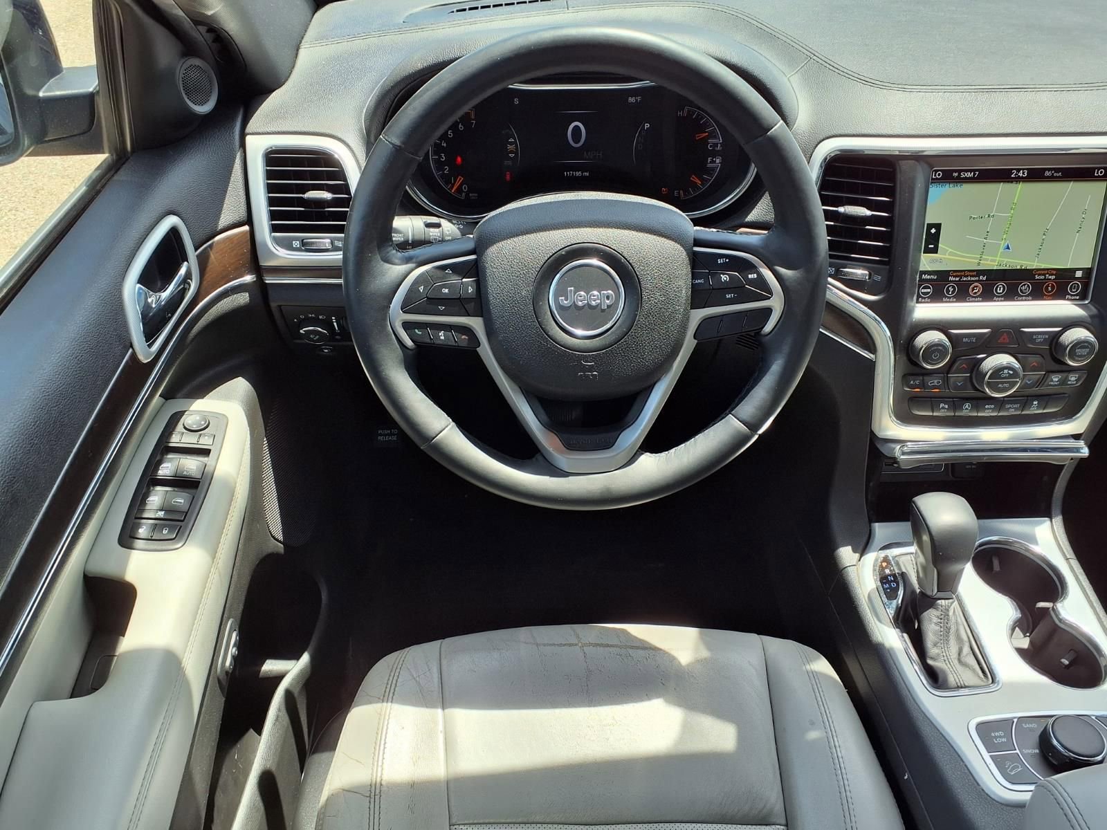 Thumbnail: 2018 Jeep Grand Cherokee - 13