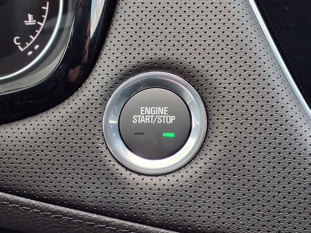 Thumbnail: 2025 Cadillac XT5 - 20