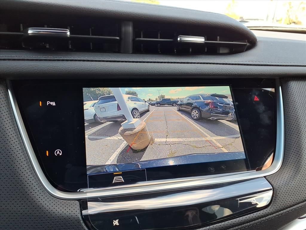 Thumbnail: 2025 Cadillac XT5 - 18