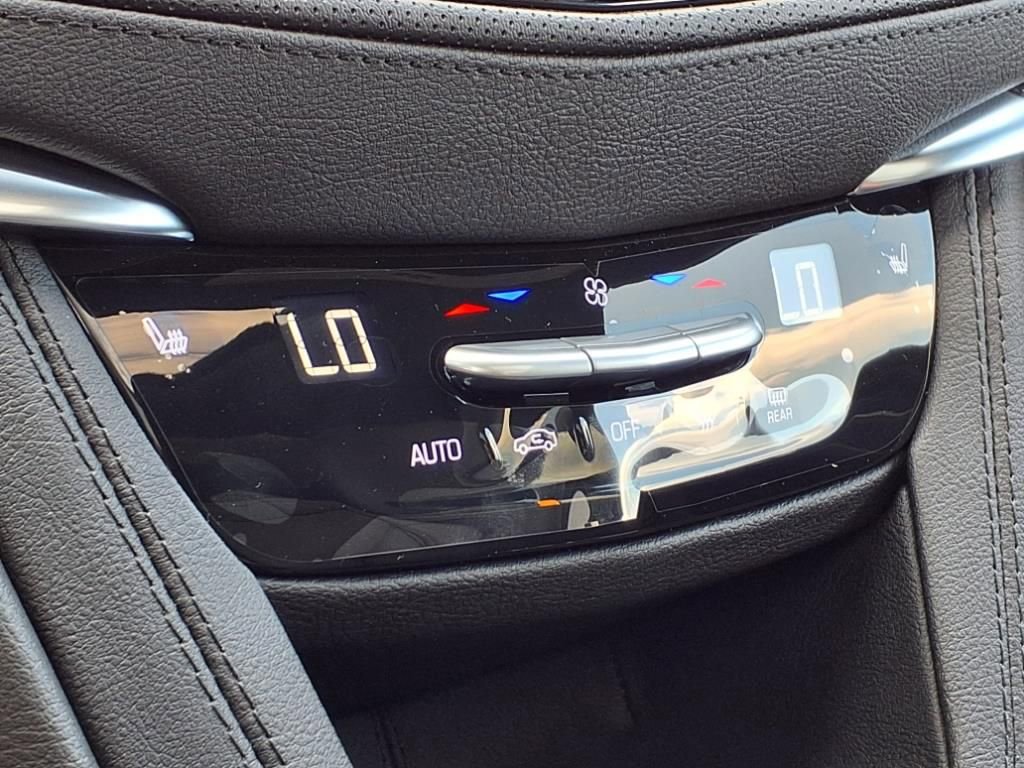 Thumbnail: 2025 Cadillac XT5 - 23