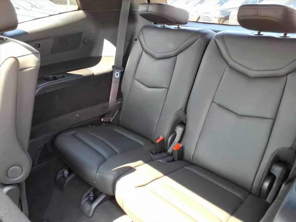 Thumbnail: 2025 Cadillac XT6 - 10