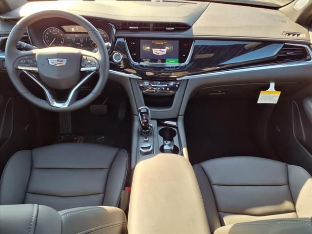 Thumbnail: 2025 Cadillac XT6 - 9