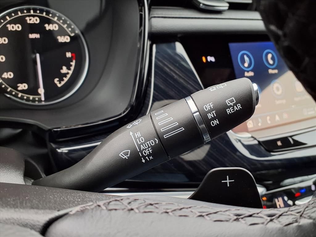 Thumbnail: 2025 Cadillac XT6 - 18