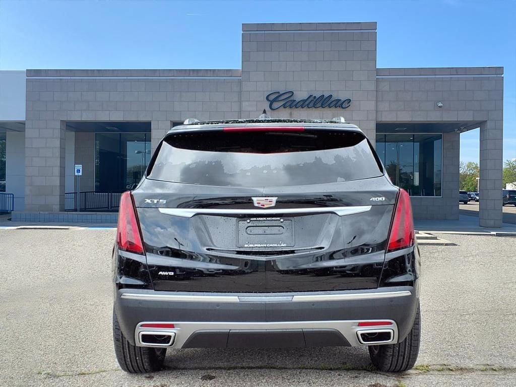 Thumbnail: 2025 Cadillac XT5 - 5