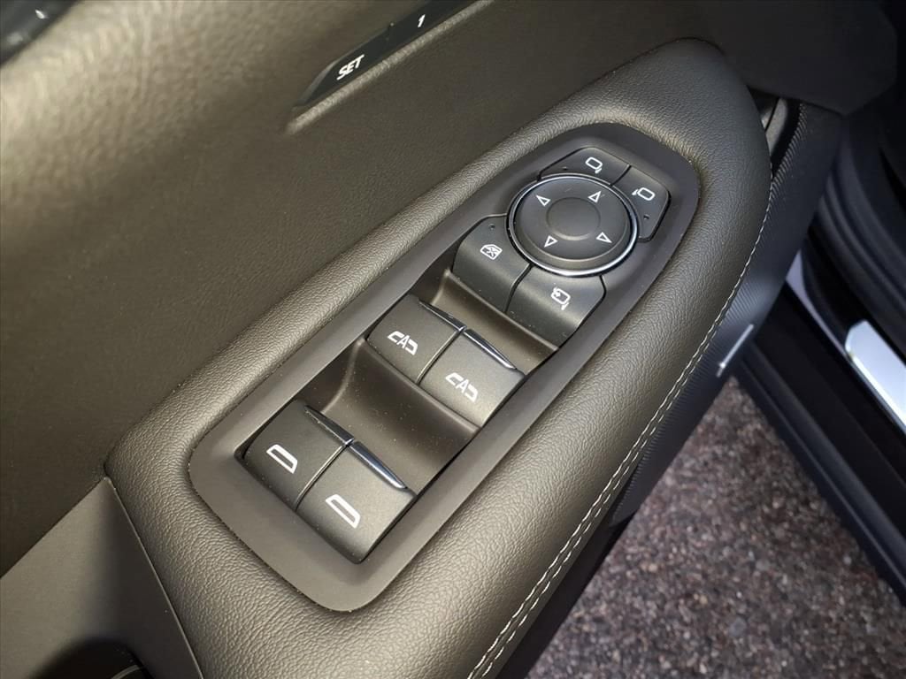 Thumbnail: 2025 Cadillac XT6 - 13