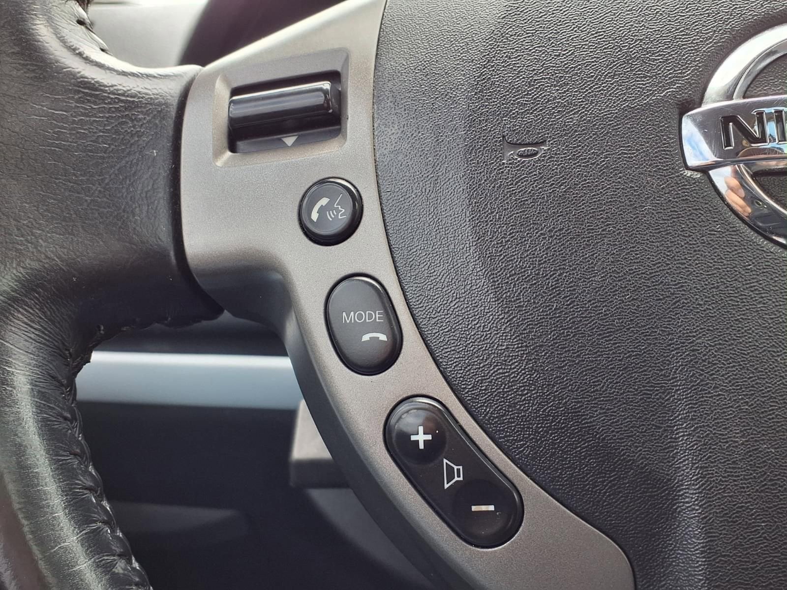 Thumbnail: 2012 Nissan Sentra - 26