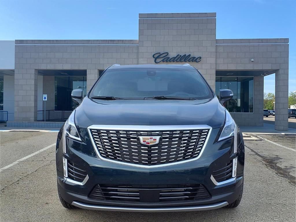 Thumbnail: 2026 Cadillac XT5 - 2