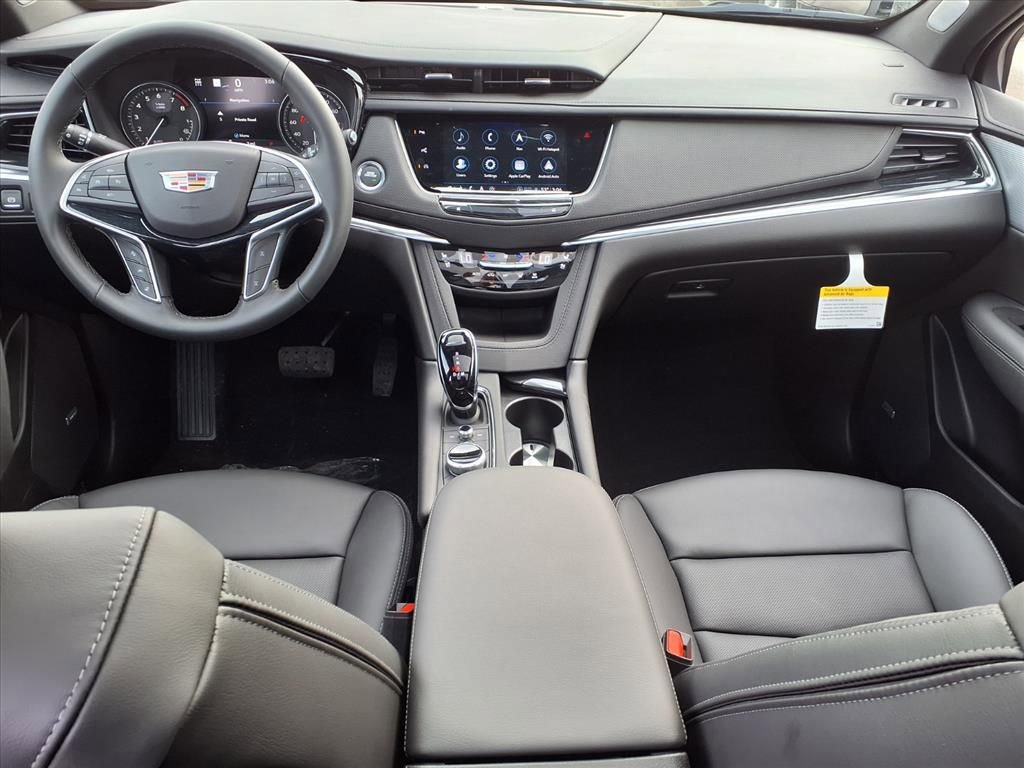 Thumbnail: 2026 Cadillac XT5 - 10