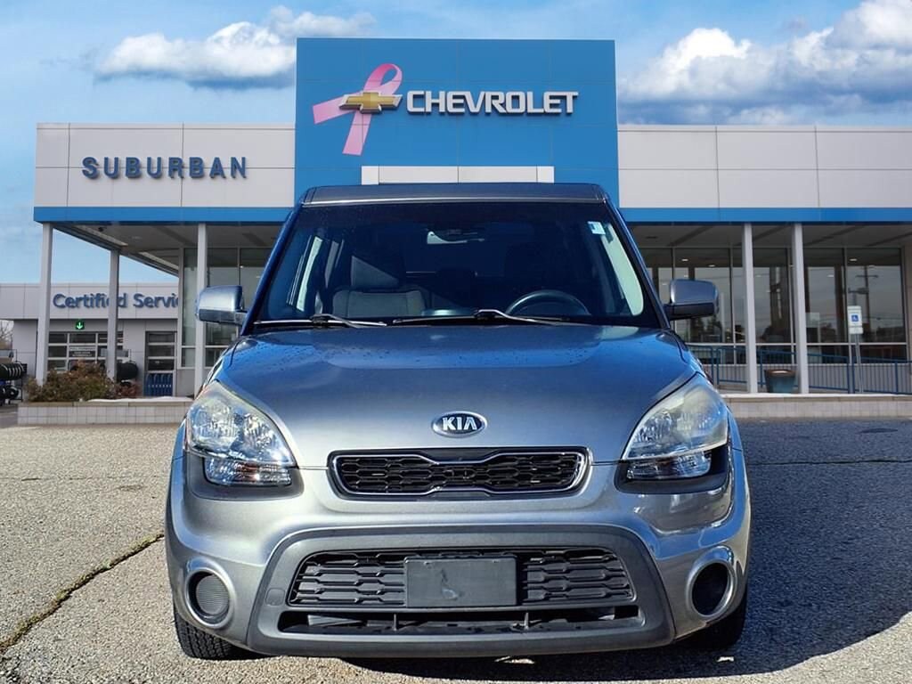 Used 2013 Kia Soul Base Hatchback