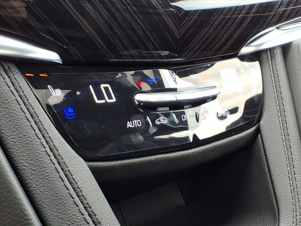 Thumbnail: 2025 Cadillac XT6 - 21