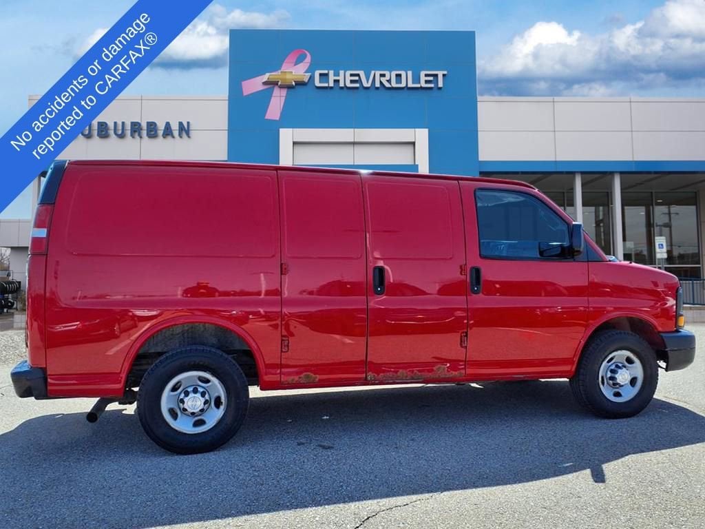 Thumbnail: 2017 Chevrolet Express - 4