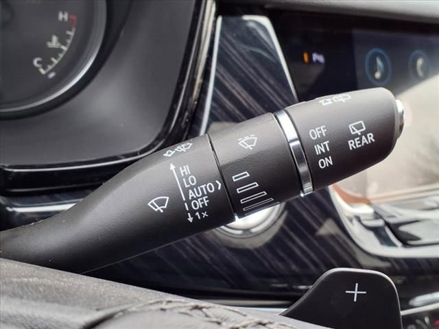 Thumbnail: 2025 Cadillac XT6 - 16