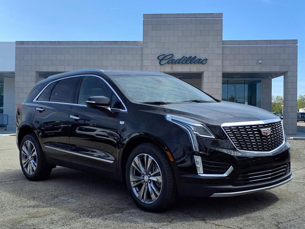 2025 Cadillac XT5 Premium Luxury photo 3