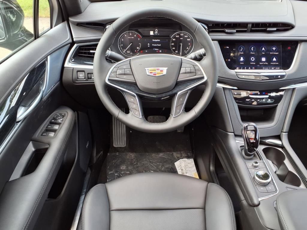 Thumbnail: 2025 Cadillac XT5 - 10