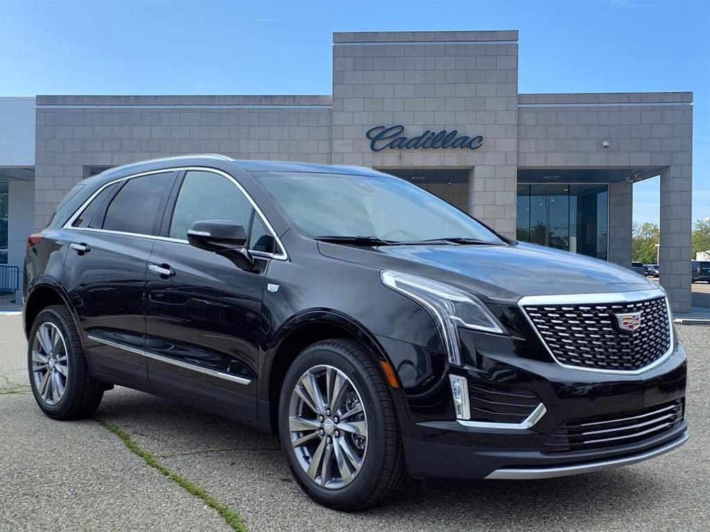 Thumbnail: 2025 Cadillac XT5 - 3