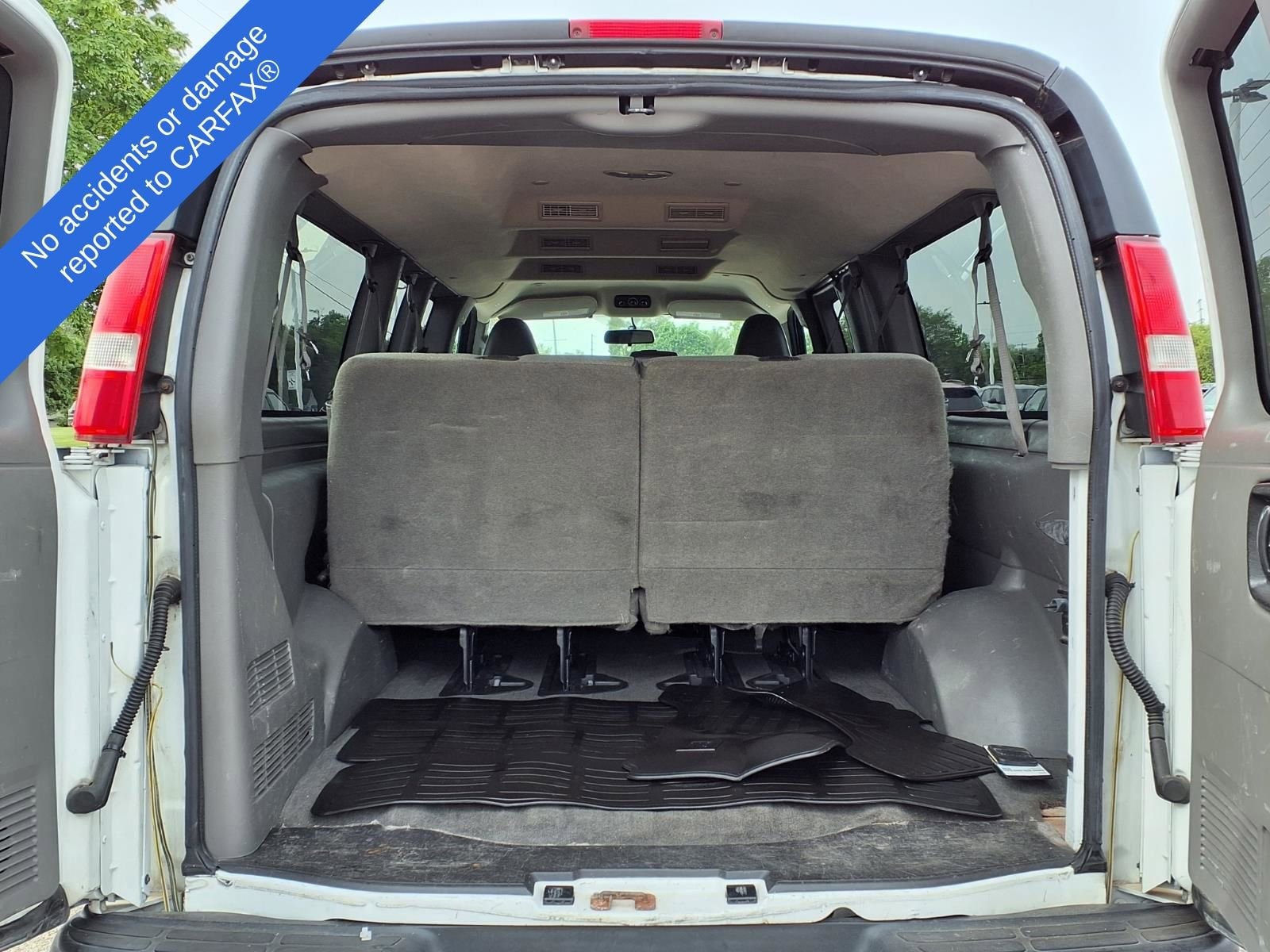 Thumbnail: 2016 Chevrolet Express - 10