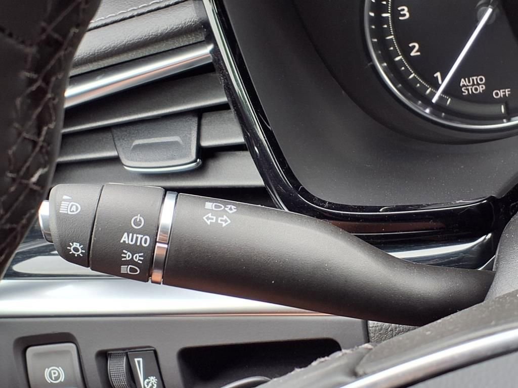 Thumbnail: 2025 Cadillac XT5 - 18