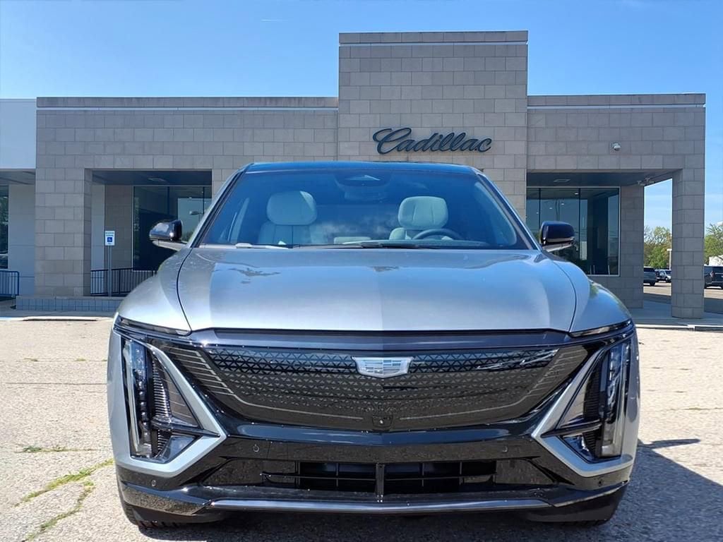Thumbnail: 2026 Cadillac Lyriq - 2