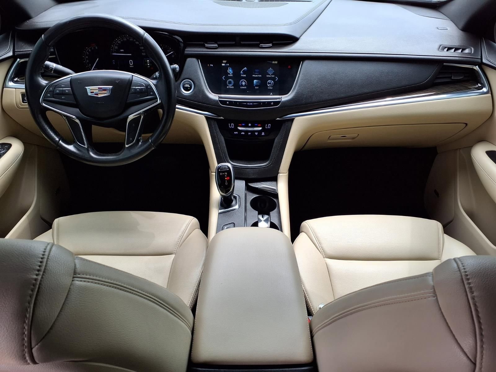 Thumbnail: 2019 Cadillac XT5 - 12