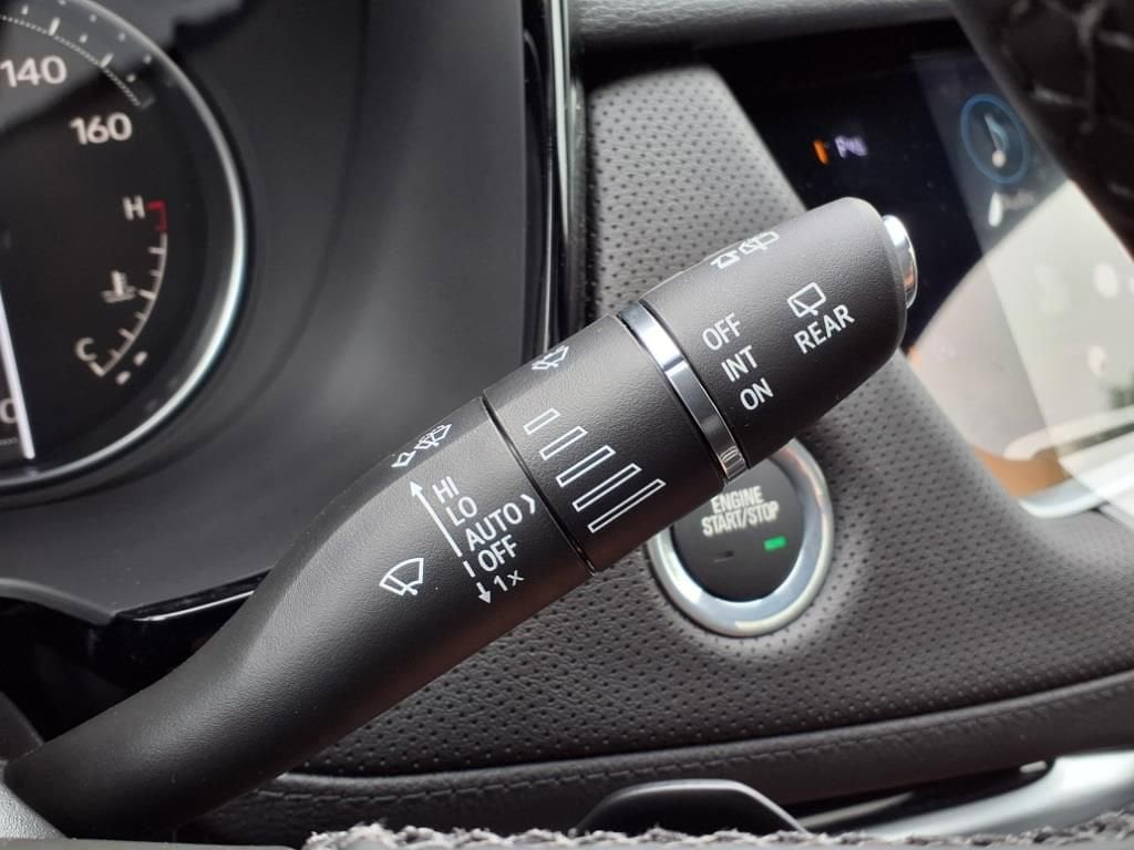 Thumbnail: 2025 Cadillac XT5 - 17