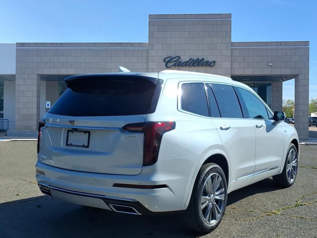 New 2025 CADILLAC XT6 Premium Luxury SUV