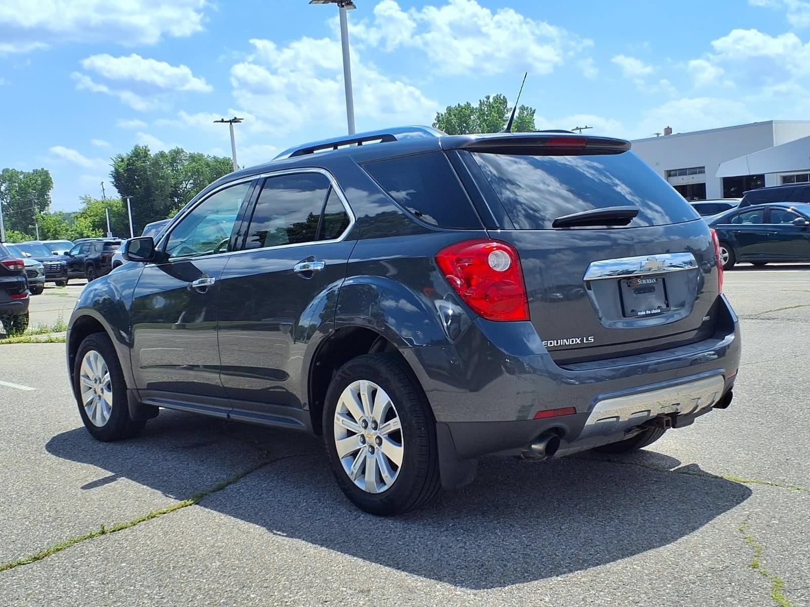 Thumbnail: 2010 Chevrolet Equinox - 6