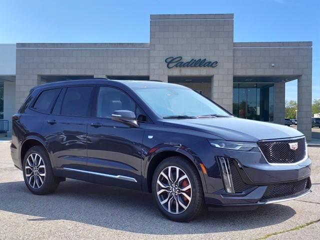 2025 Cadillac XT6 Sport 3