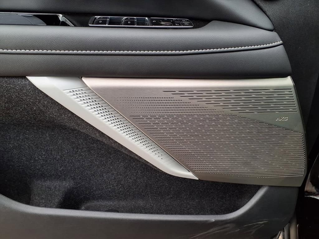 Thumbnail: 2026 Cadillac Optiq - 14