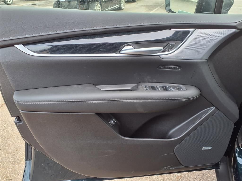 Thumbnail: 2026 Cadillac XT5 - 12