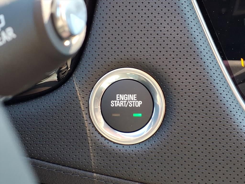 Thumbnail: 2025 Cadillac XT5 - 24