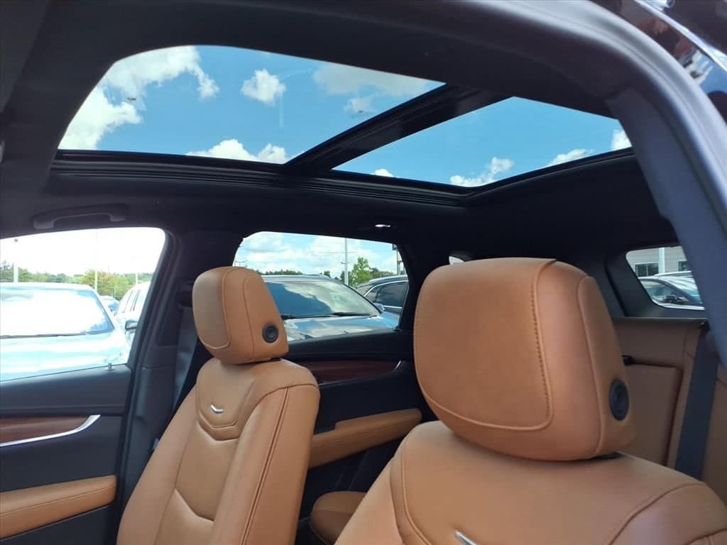 Thumbnail: 2025 Cadillac XT5 - 13