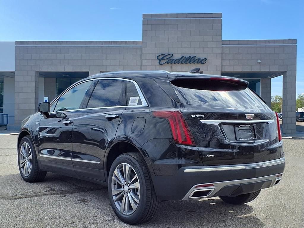 Thumbnail: 2026 Cadillac XT5 - 6