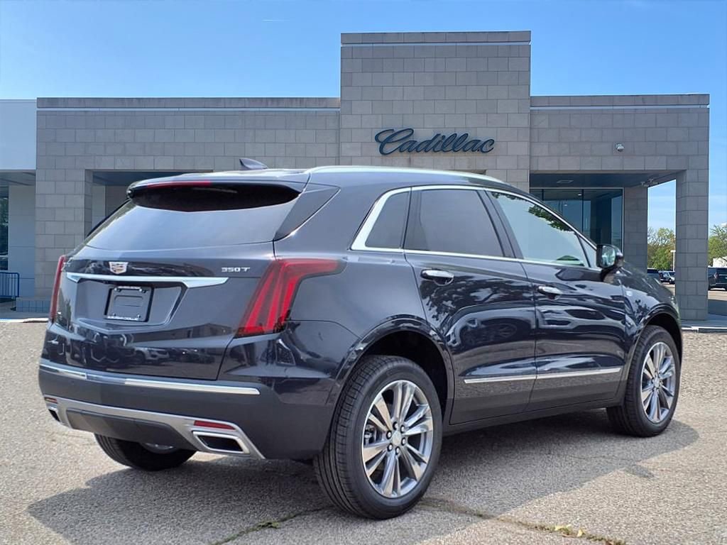 2025 Cadillac XT5 Premium Luxury 4