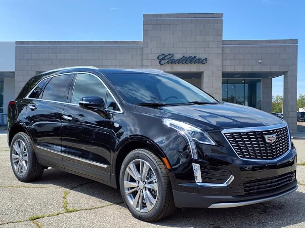 Thumbnail: 2025 Cadillac XT5 - 3