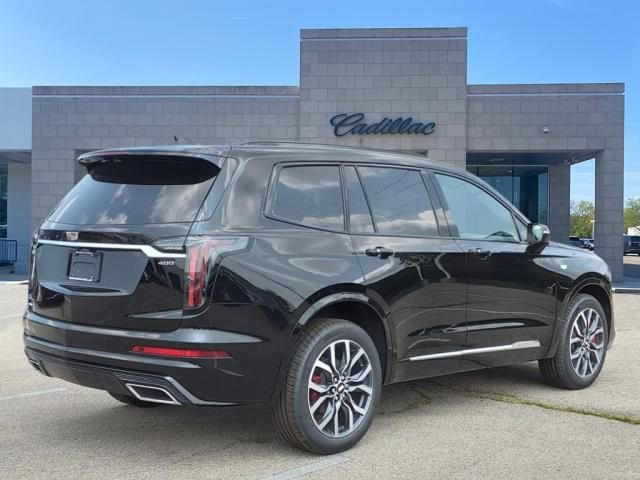 2025 Cadillac XT6 Sport 4