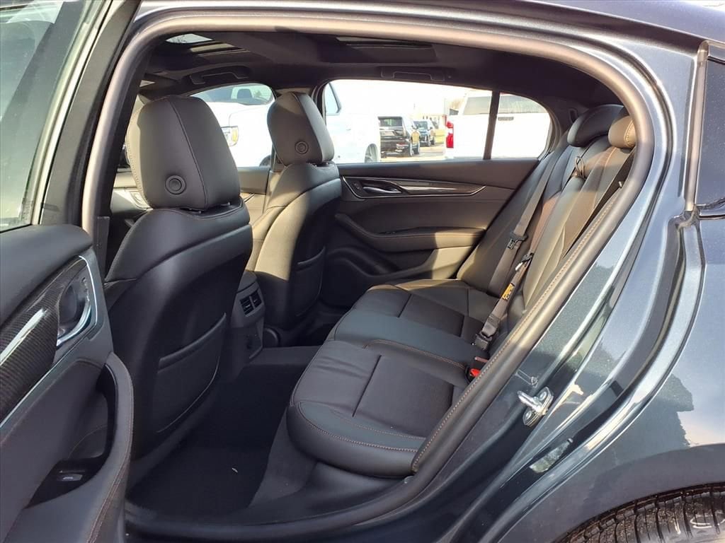 Thumbnail: 2026 Cadillac CT5 - 8