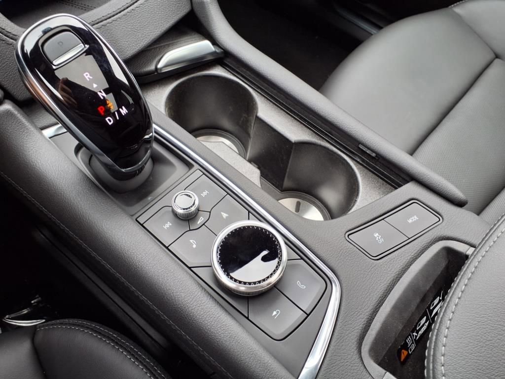 Thumbnail: 2025 Cadillac XT5 - 21