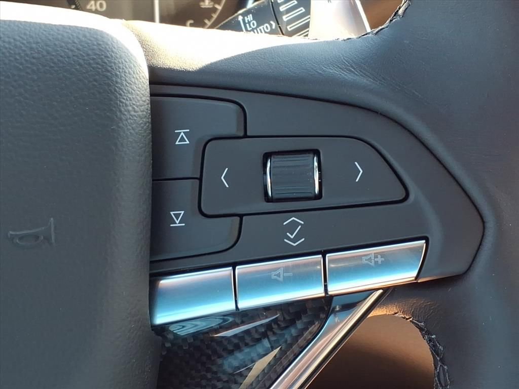 Thumbnail: 2025 Cadillac XT6 - 20