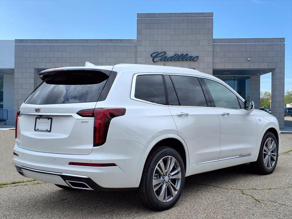 2025 Cadillac XT6 Premium Luxury photo 3