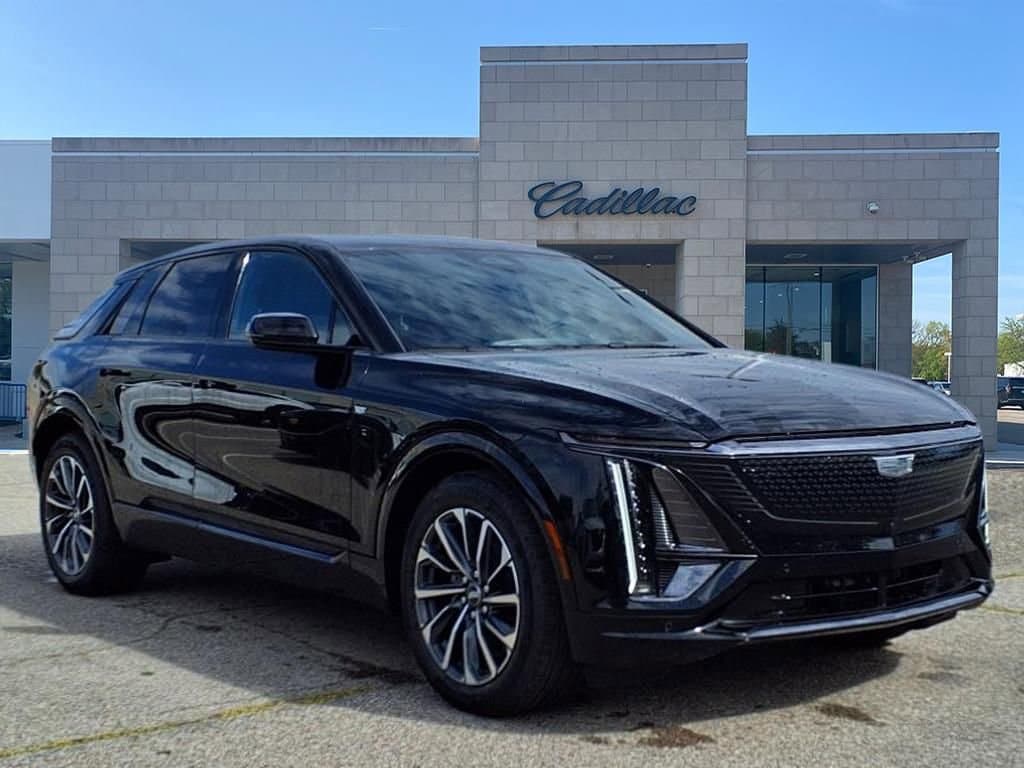 2025 Cadillac Lyriq Sport 1 3