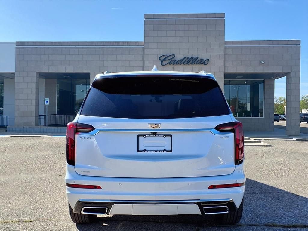 Thumbnail: 2025 Cadillac XT6 - 5