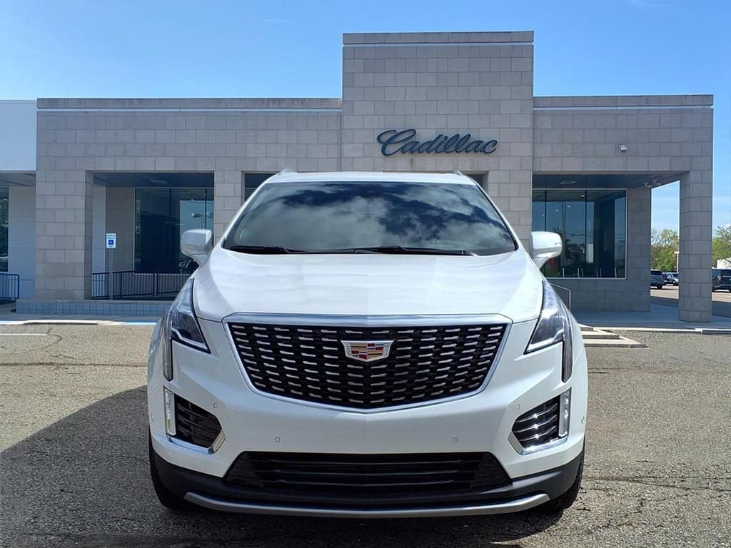 Thumbnail: 2026 Cadillac XT5 - 2
