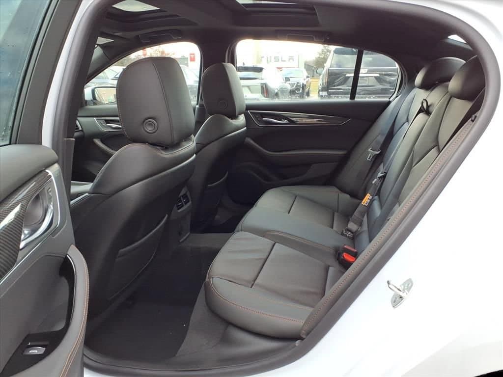 Thumbnail: 2026 Cadillac CT5 - 9