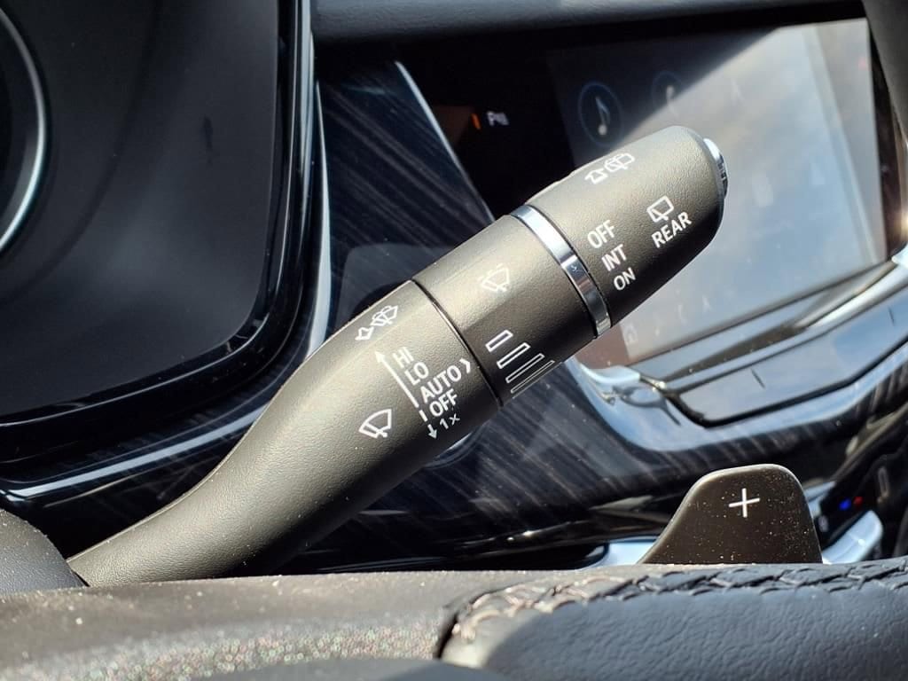 Thumbnail: 2025 Cadillac XT6 - 16