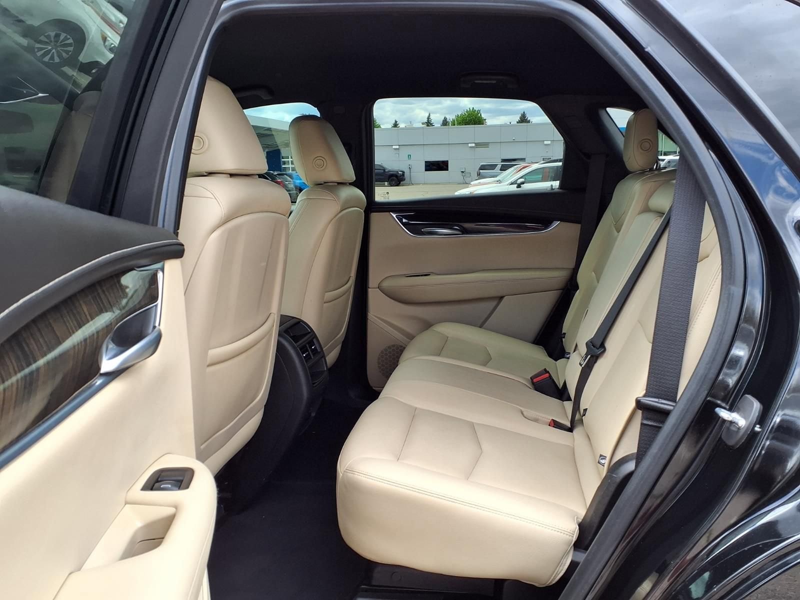 Thumbnail: 2019 Cadillac XT5 - 11