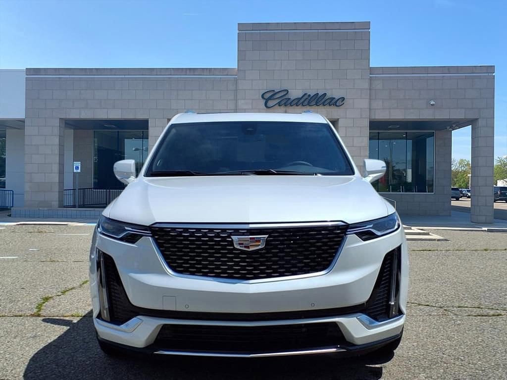 Thumbnail: 2025 Cadillac XT6 - 2