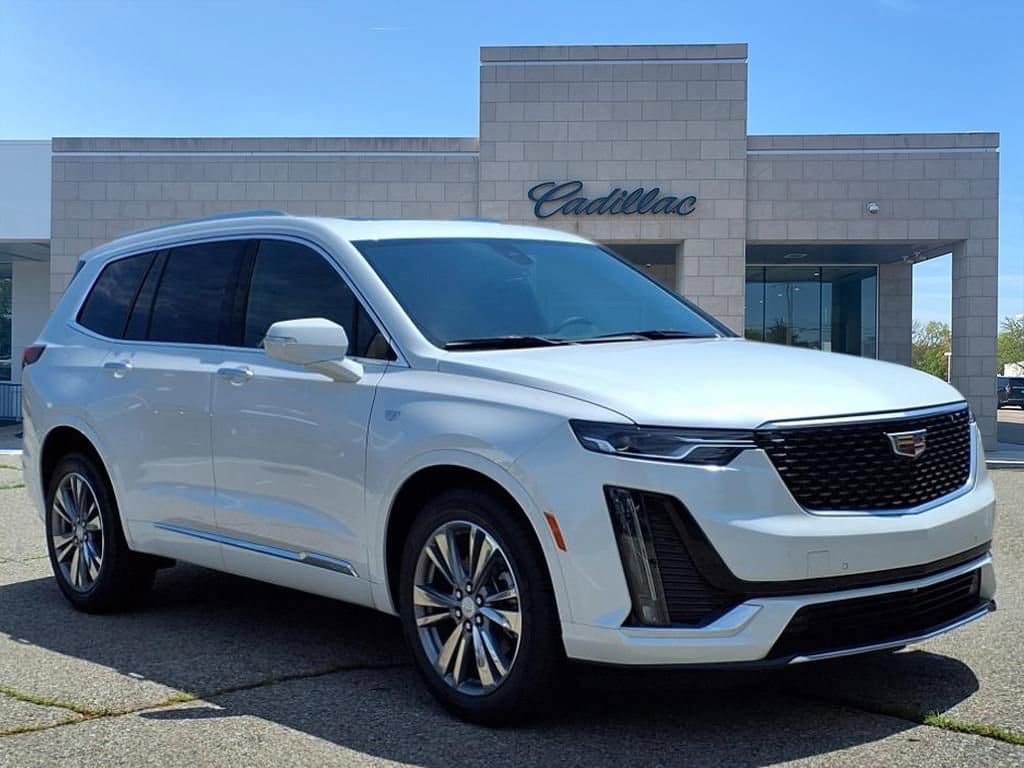 Thumbnail: 2025 Cadillac XT6 - 3