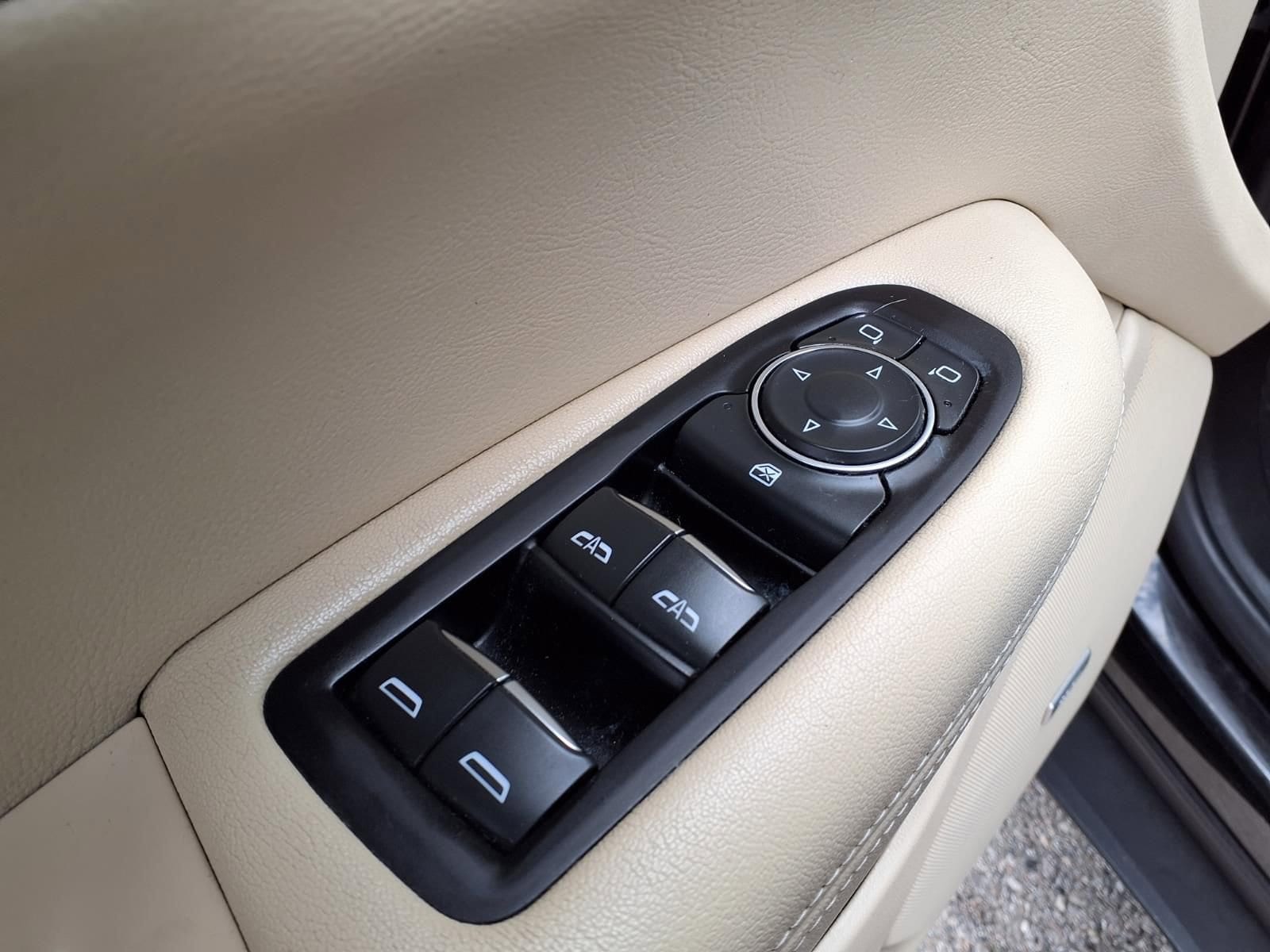 Thumbnail: 2019 Cadillac XT5 - 15